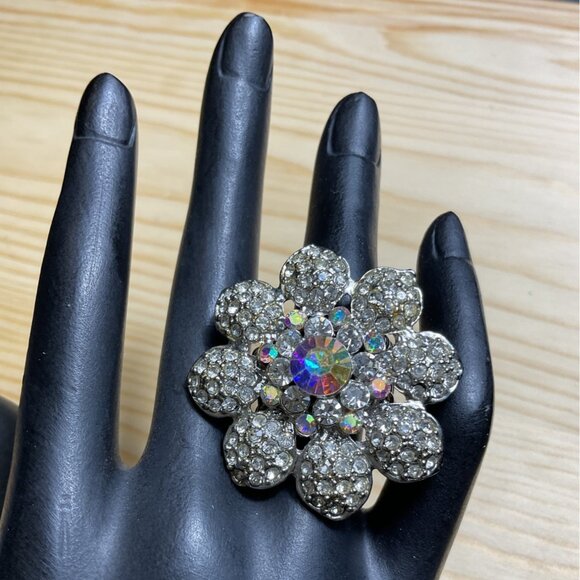 Large Statement Rhinestone Flower Stretch Ring - Picture 2 of 4
